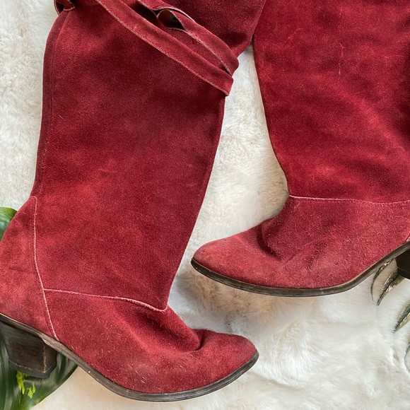 Vintage Suede Boots - Picture 2 of 3